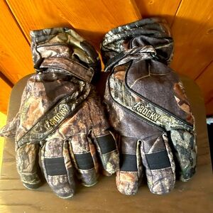Camo Insulated Gloves